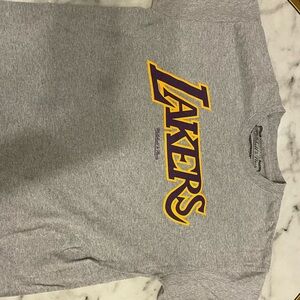 Mitchell & Ness throwback  Lakers tee